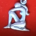 Продам серебряные подвески - знак зодиака Дева