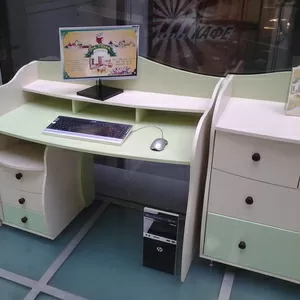 столы компьютерные детские