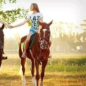 Конные прогулки,  катание на лошадях в Николаеве, уроки верховой езды дл