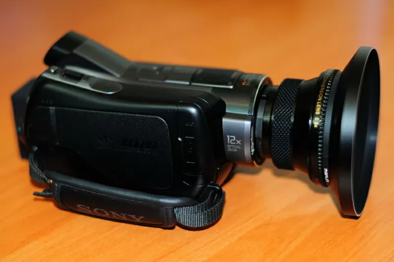 Продается видеокамера SONY HDR-SR11E