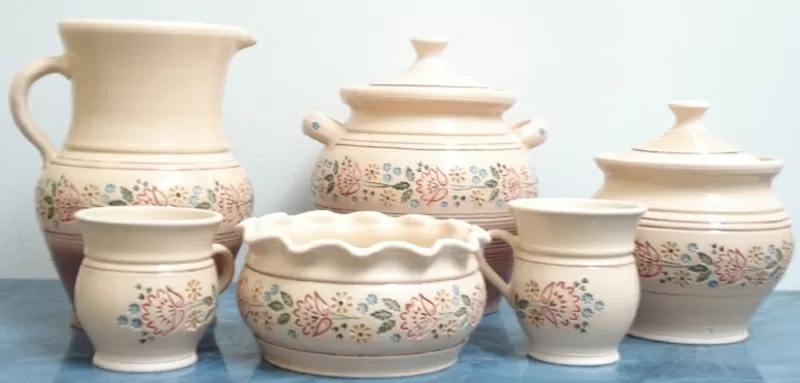 посуда из керамики в украинском стиле 3