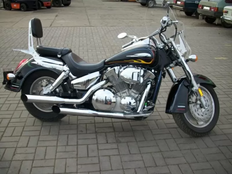 Продаю мотоцикл Honda VTX 1300 2006 г.в.