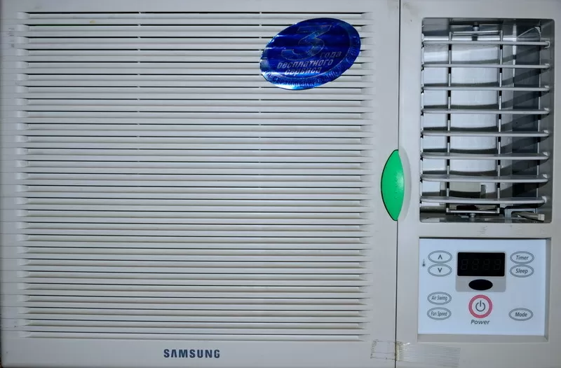 Продается новый оконный кондиционер Samsung AZ12PHА