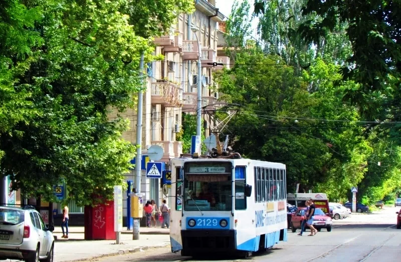 Продаю 2х комнатную сталинку центр Московская 5 г Николаев 3