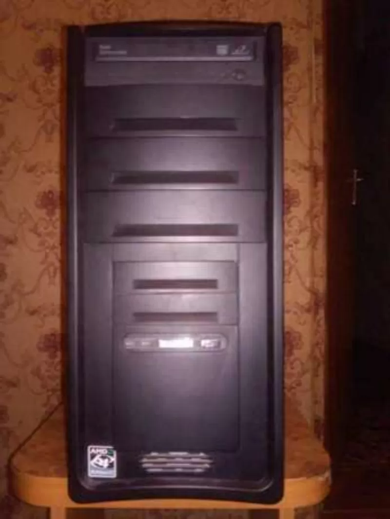 Компьютер Dual Core AMD Athlon 64 X2,  2100 MHz(10, 5 x 200) 4000+