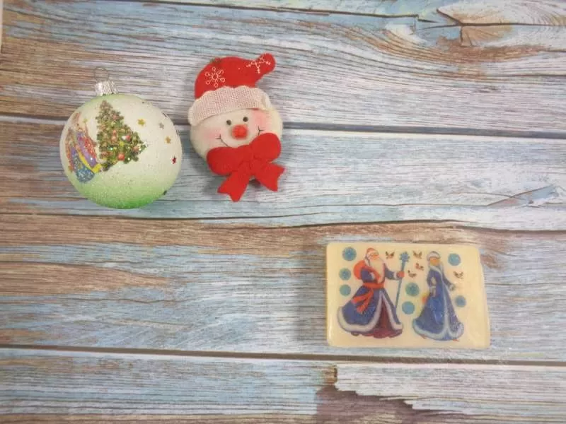 Мыло с Дедом Морозом и Снегурочкой,  ручной работы 2