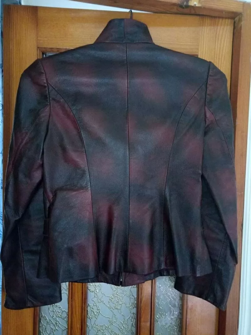 Женская кожаная куртка 2