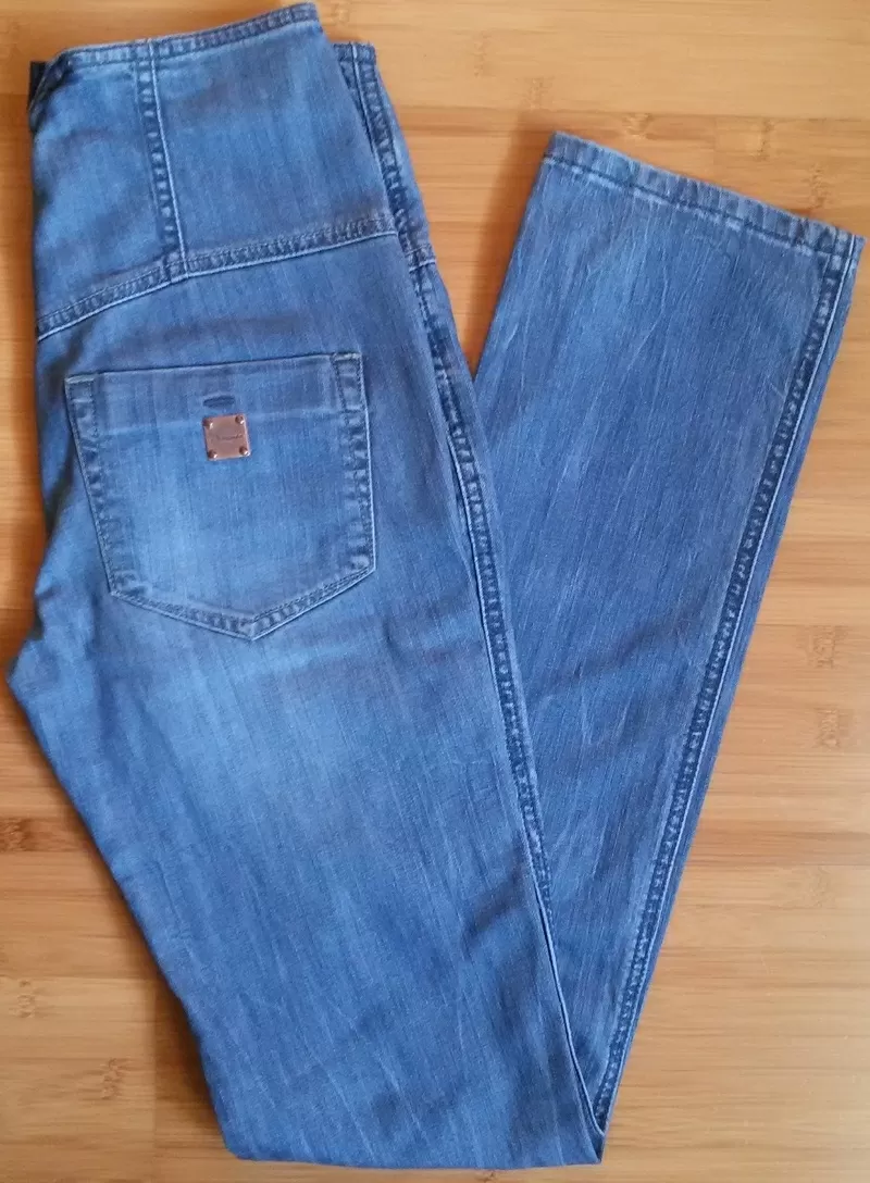 Продам джинсы R.marks jeans с высокой посадкой (завышенной талией).
