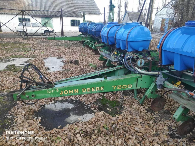 Пневматична сівалка John Deere 7200 у відмінному стані