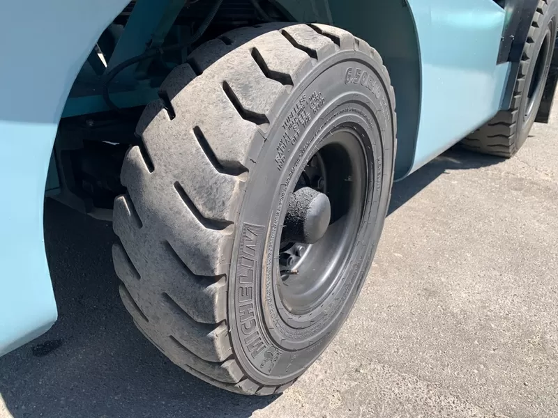 Вилочний автонавантажувач Sumitomo (Mazda),  на 3.5 тонни та щоглою 5 м 10