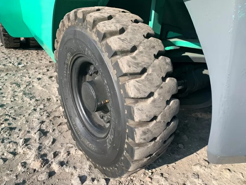 навантажувач вилковий Mitsubishi,  на спарці пневмо,  з щоглою триплекс 8