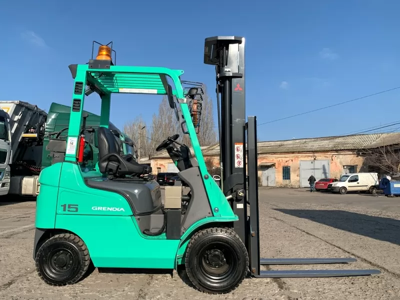 навантажувач вилковий Mitsubishi,  на спарці пневмо,  з щоглою триплекс 5