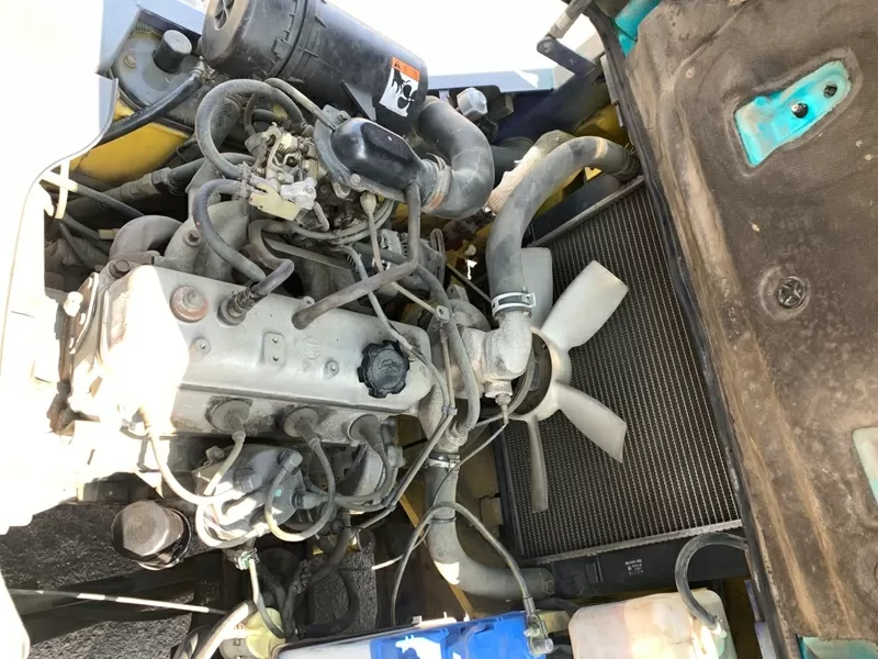 Вилковий автонавантажувач Komatsu з напрацюванням 1422 мотогодин. 8
