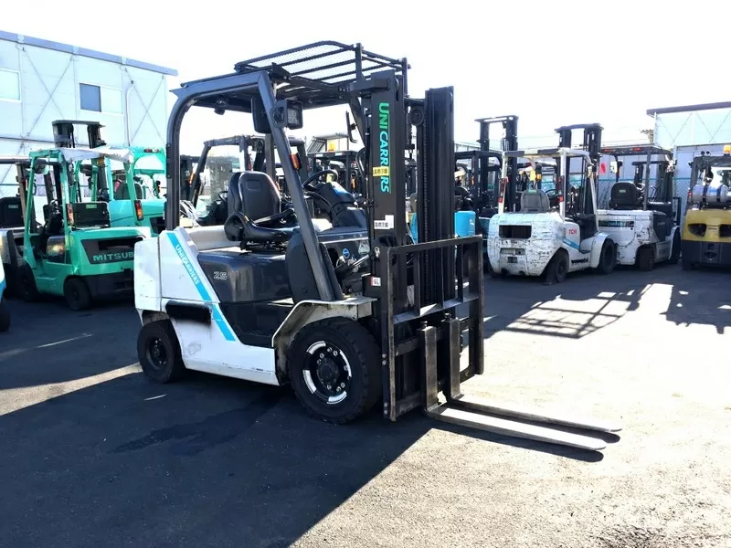 Газ-бензиновий навантажувач TCM (Nissan),  із напрацюванням 3697 мотог. 2