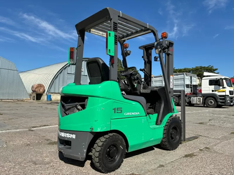 Дизельний навантажувач Mitsubishi KFD15T на нових пневмошинах 4