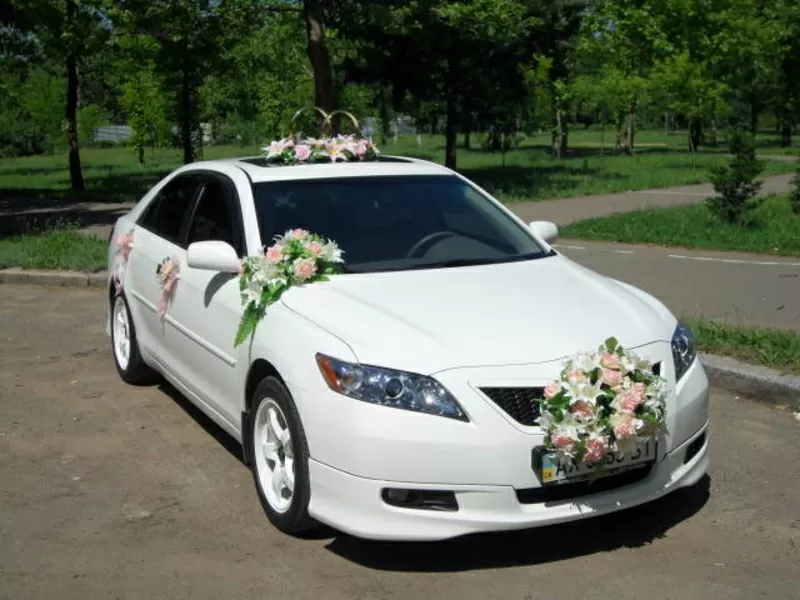 Свадебный автомобиль Toyota Camry Hybrid 2