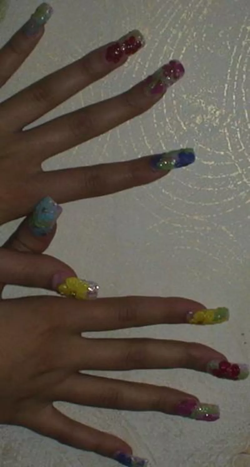 наращивание ногтей