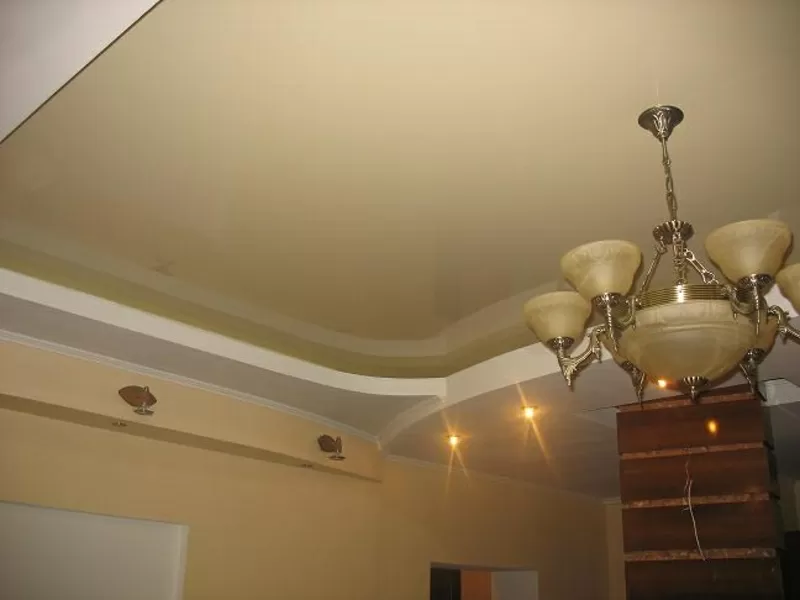 Натяжные потолки, багет, вставка